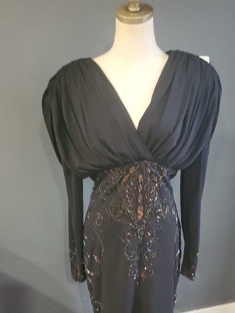 Lillie Rubin Black Long-Sleeve V-Neck Beaded Cocktail Dress - Picture 4 of 11